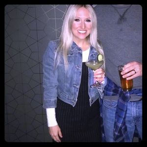 3/4 sleeve jean jacket like new condition!